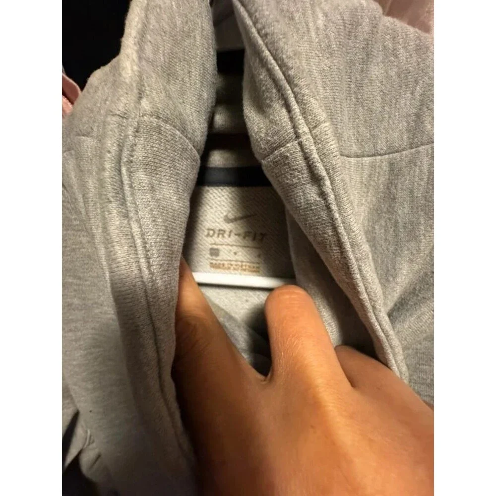 Nike product descriptionfabric
